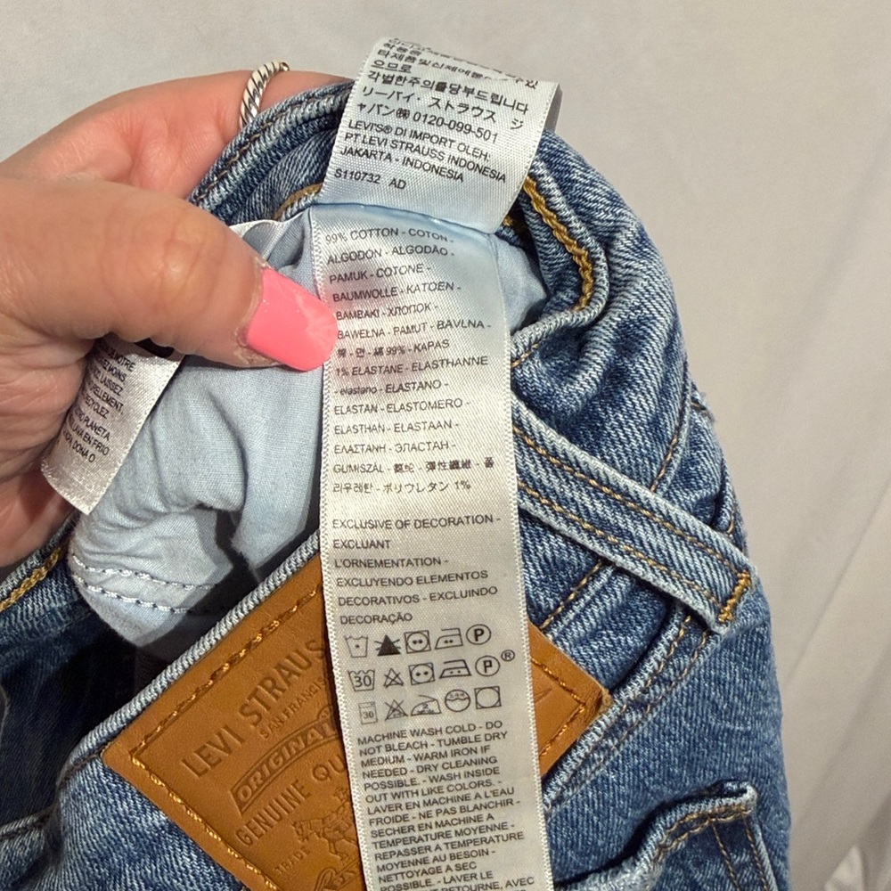 Levi’s 70’s High Rise Flare Sonoma Walks Light Wash Denim Jeans Size 32 - Picture 12 of 12